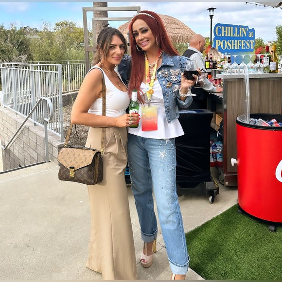 PoshFest 2023 San Diego 💕🌺🌸 - Picture 4 of 15